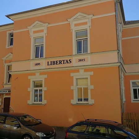 Penzion Libertas Mariánské Lázně Dış mekan fotoğraf